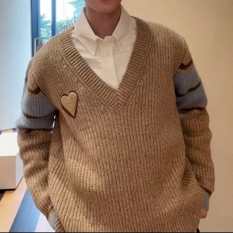 Aohvw Classic a Jacquard Towel Embroidery Heart Loose V-Neck Pullover Sweater Heart-Shaped Red Heart Peach Heart Knitwear for Women
