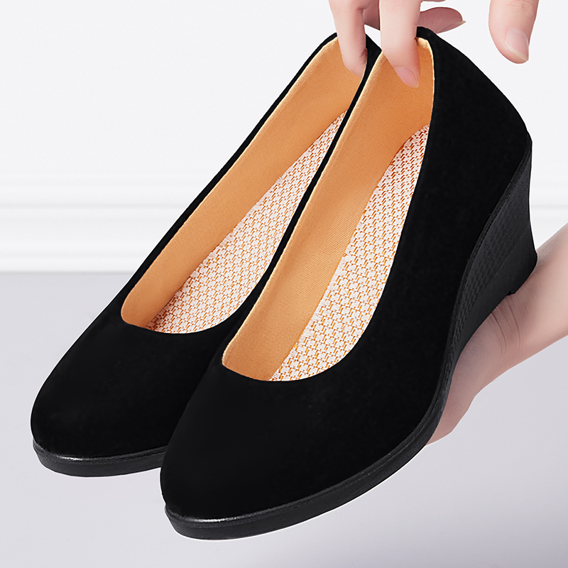 Old Beijing Cloth Shoes official store Official Women's Shoes Genuine New Model 2026 Soft Sole Black Height-Increasing Wedge Work Shoes