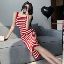 Real shots of age-reducing beautiful western-style pure lust hottie style striped mid-length slit camisole dress for summer