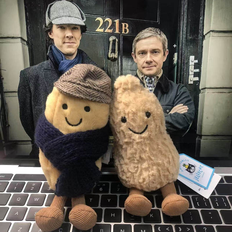 London's Sherlock Holmes Creative Plush Toy, Cute Charlie French Fries Peanut Stuffed Doll, Gift for Friends