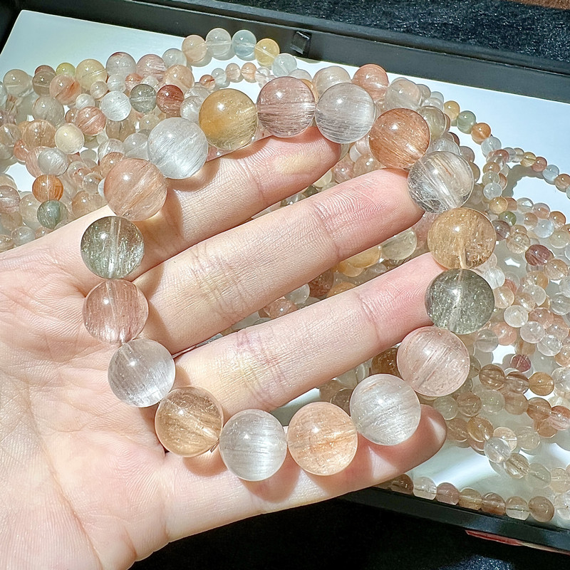 天然ピンクのウサギの毛、青と白のウサギの毛、クリスタルパープルのウサギの毛のブレスレット、マカロンカラー、趙ルシ、男性と女性のための同じスタイル