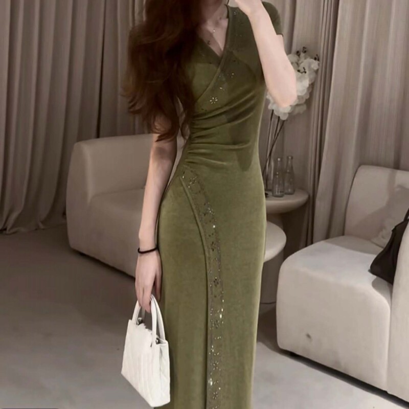Light Luxury Style Sage Green V-Neck Pleated Rhinestone Slit Waist-Cinching Elegant Slimming Long Dress