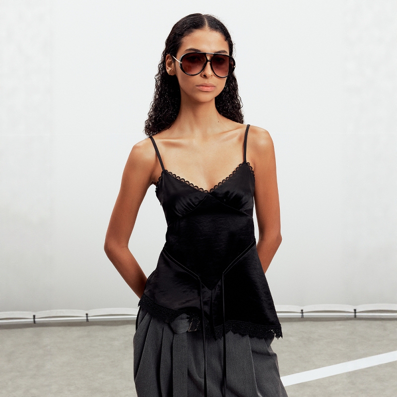 Sound of Trio* Black Casual Lace Camisole Adjustable Top