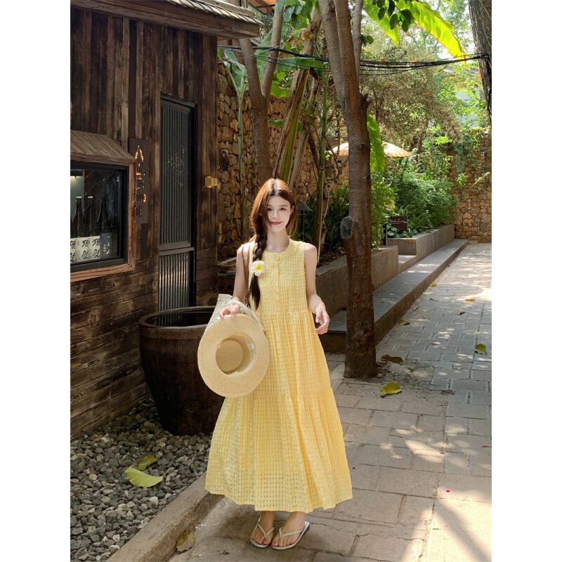 Summer Vacation Style Seaside Yellow Dress for Women, Summer French Sleeveless Tank Top, Slimming A-Line Long Dress Outfit Summer Vacation Style Seaside Yellow Dress for Women, Summer French Sleeveless Tank Top, Slimming A-Line Long Dress Outfit