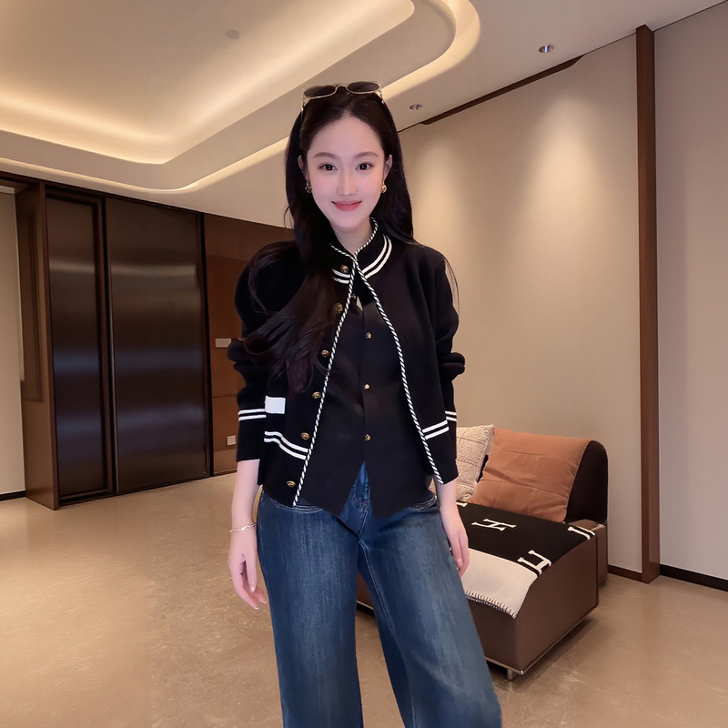 Big Li Plus Black and White Striped Stand Collar Wool Knit Sweater for Women, Autumn Embossed Gold Button Cardigan Jacket Top Big Li Plus Black and White Striped Stand Collar Wool Knit Sweater for Women, Autumn Embossed Gold Button Cardigan Jacket Top