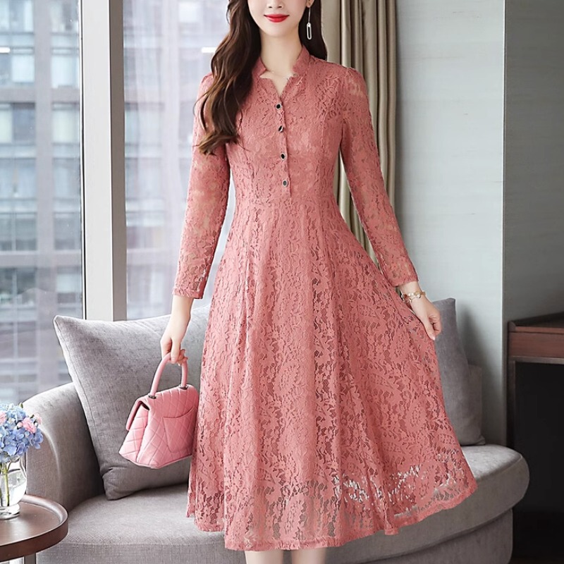 Early Spring and Autumn Lace Long-Sleeved Dress for Women 2026 New Style Ladylike Mother Petite French Style Long Dress