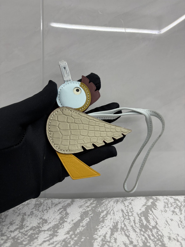 2026 New Model Handmade Genuine Leather Birdy Bird Bag Pendant High-End Cartoon Keychain Bag Charm