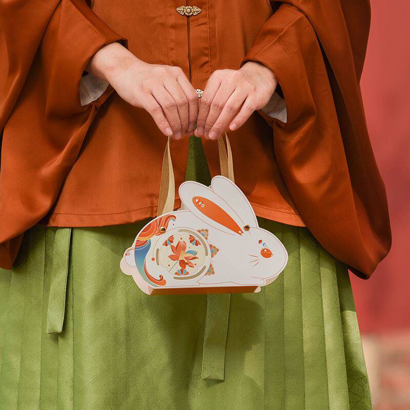 2022 Mid-Autumn Festival Mooncake Box Portable Jade Rabbit 6 Pieces 8 Pieces Egg Yolk Crisp Packing Box 4 Snow Skin Flow Heart Small Gift Box