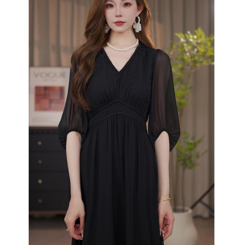 [Fans Exclusive] New Heavy Industry Beaded Embroidery Dress 26018