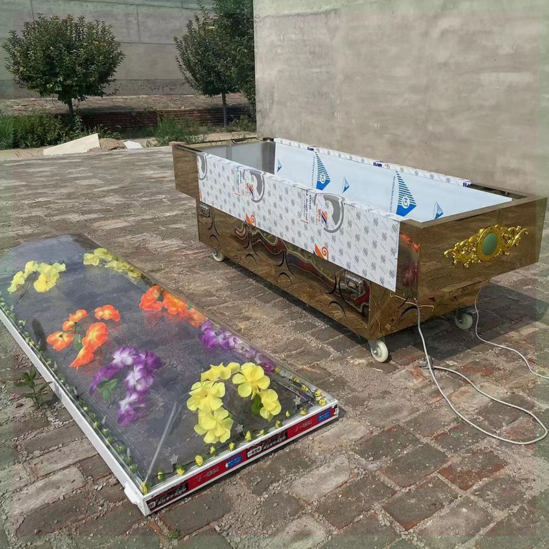 Crystal Coffin, Ice Coffin, Portable Ice Coffin, Refrigerated Coffin, Frozen Coffin, Crystal Coffin, Car-Mounted Ice Coffin, High-End Crystal Coffin, Ice Coffin, Portable Ice Coffin, Refrigerated Coffin, Frozen Coffin, Crystal Coffin, Car-Mounted Ice Coffin, High-End