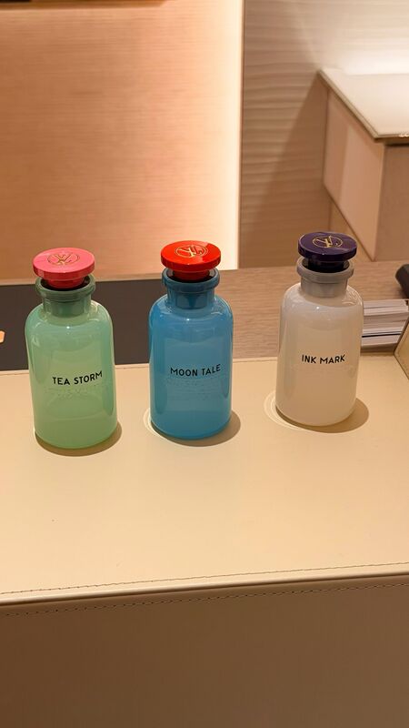 Tea Waterfall in Stock Lv China Limited Edition Rain Tea Tea Waterfall Ink Mark Ink's Poetry Moon Tale Jade Wheel