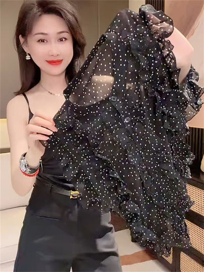 2025 nueva camisa de gasa con estampado de lunares de verano con diseño de hongo mangas voladoras con volantes camisa reductora de edad para mujer