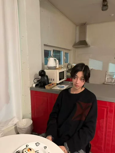 [Та же серия Лорен] ERD22FW жаккардовый свитер из мохера с алым крестом, пуловер с круглым вырезом, свитер