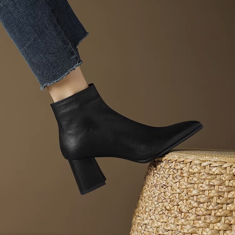 French-Style Pointed Toe Boots for Women, Chunky Heel, Soft Leather Short Boots, Side Zipper, Cowhide High Heels, Winter, Spring and Autumn Single Boots French-Style Pointed Toe Boots for Women, Chunky Heel, Soft Leather Short Boots, Side Zipper, Cowhide High Heels, Winter, Spring and Autumn Single Boots