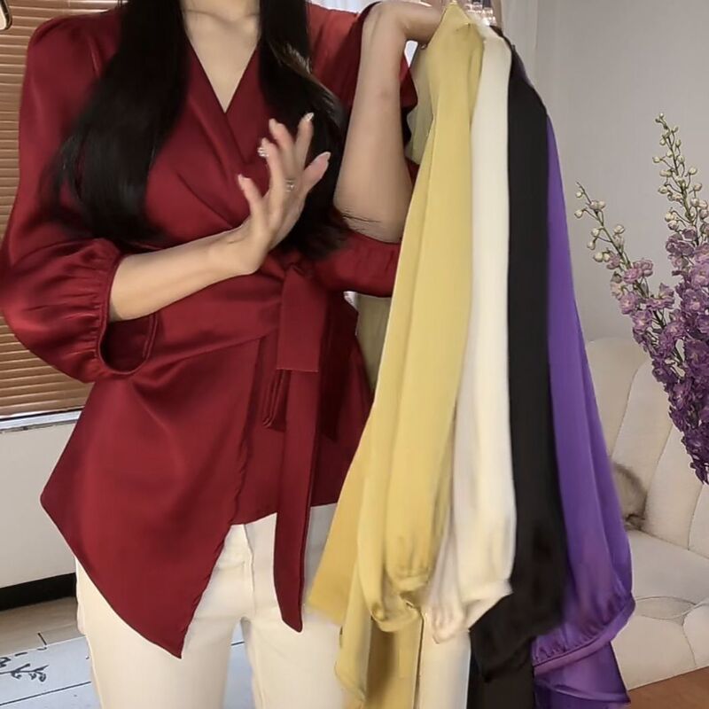 2025 French Light Mature Style Satin Top for Women, Early Autumn V-Neck Summer Purple Shirt with Waist-Cinching Design and Elegant Temperament 2025 French Light Mature Style Satin Top for Women, Early Autumn V-Neck Summer Purple Shirt with Waist-Cinching Design and Elegant Temperament
