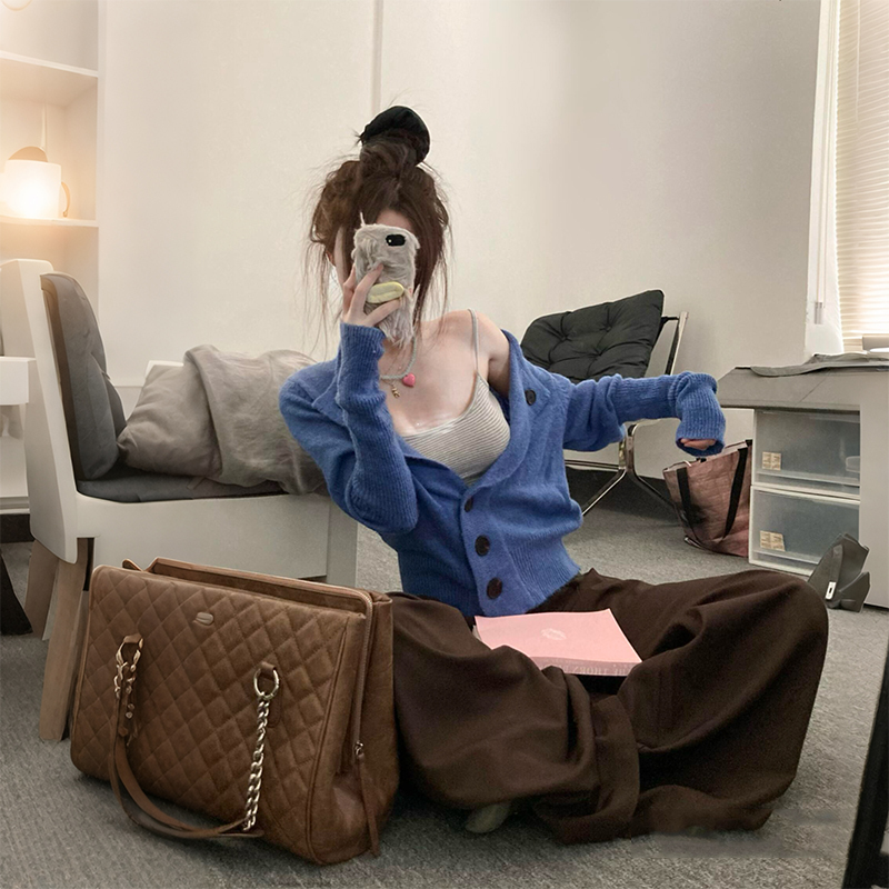Autumn Korean-Style Lazy Style Workwear for Women, a Complete Set of Knitted Cardigan, Suspenders, Wide-Leg Pants, Casual Suit for Women