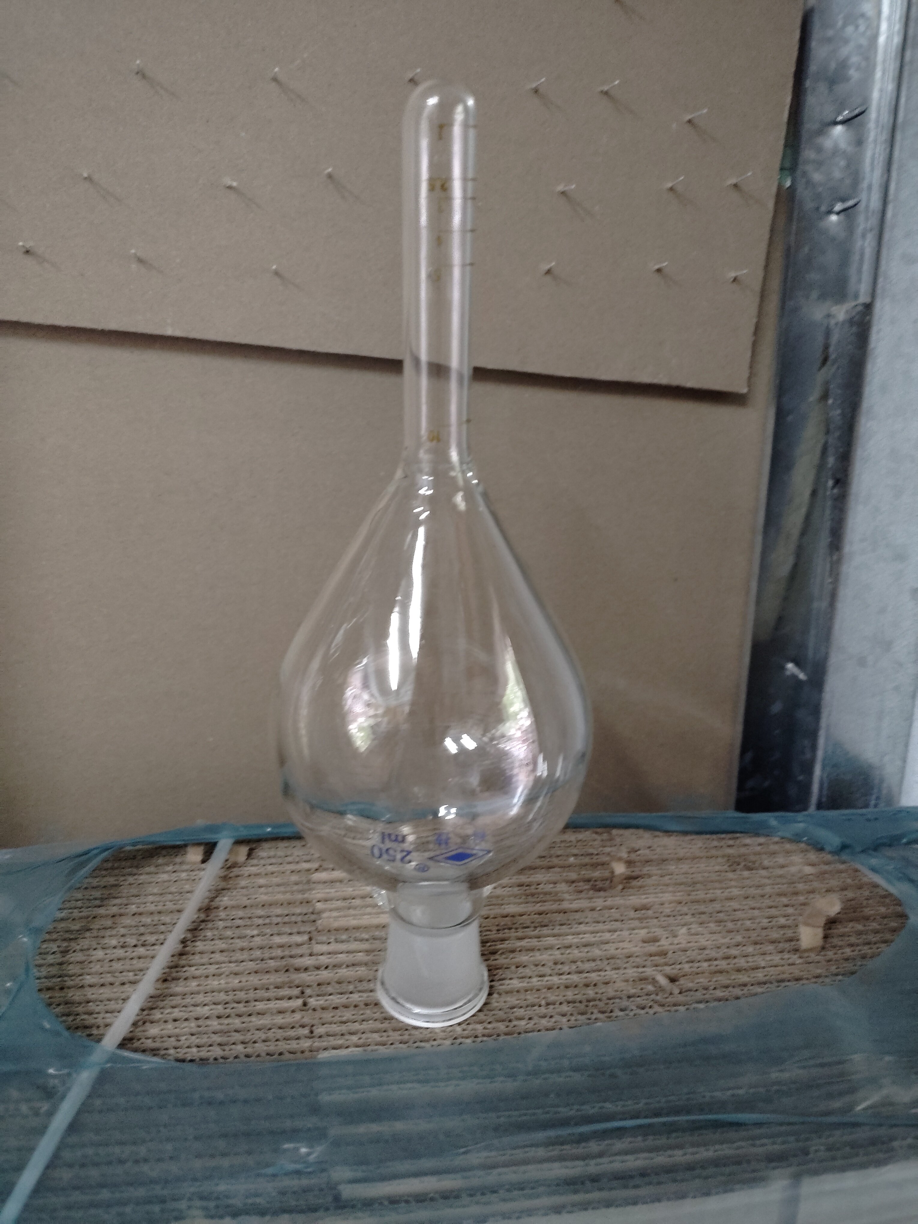 包邮  玻璃浓缩瓶250毫升   磨口24口  科技