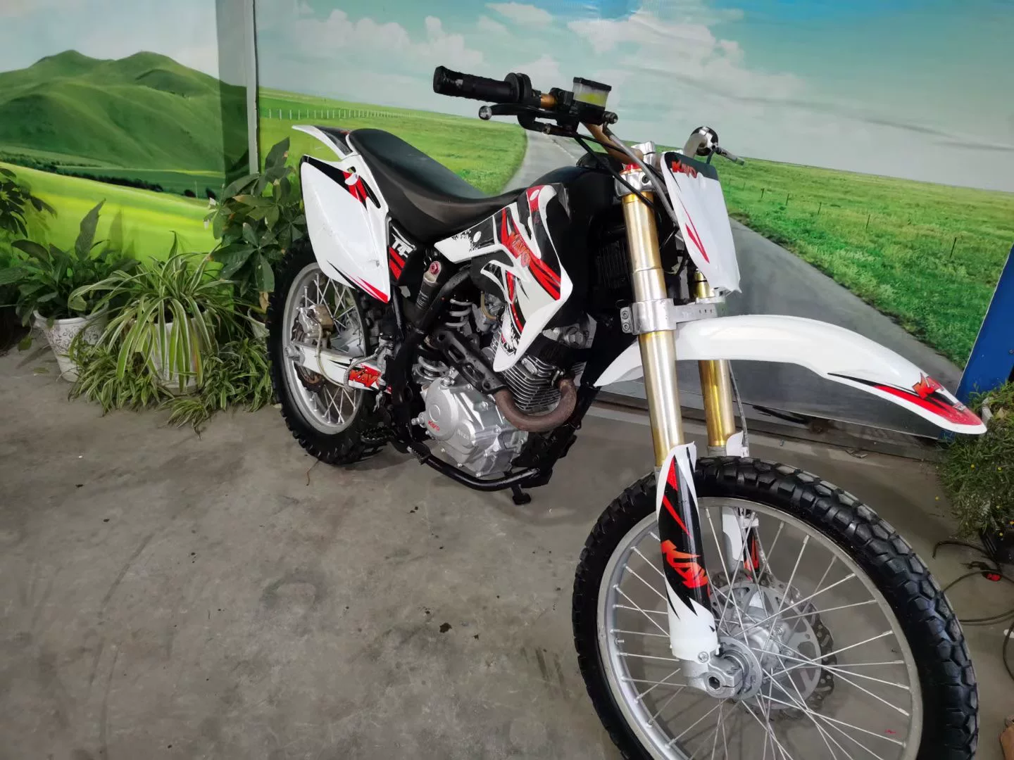 Вторичные б/у вне дороги высокий гонки Huayang T4 мотоцикл Poser 250cc Zongshen Cheetah Athletic CQR Magic Ji 10