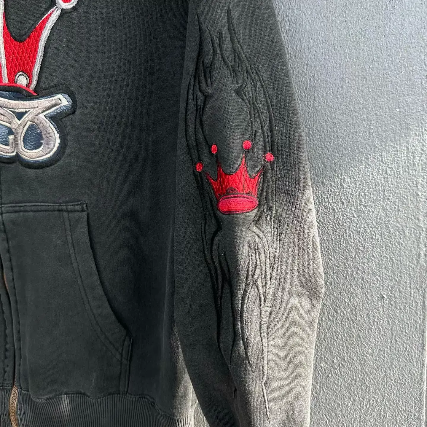 Куртка-худи Zip Hoodie в стиле JNCO Y2K Гарухоку с вышивкой короны