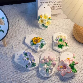 Handmade DIY Aromatherapy Plaster Dolls for Coloring, White Embossed Flower Brand Painting, Company Team Building Event Souvenirs