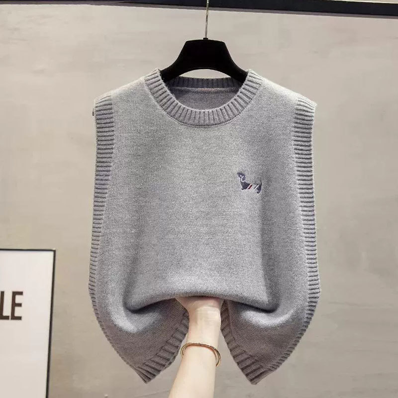 Casual Round-Neck Knitted Vest for Women, Gray Loose-Fitting Outerwear, Layered Sleeveless Sweater Vest, Korean Style Top Casual Round-Neck Knitted Vest for Women, Gray Loose-Fitting Outerwear, Layered Sleeveless Sweater Vest, Korean Style Top