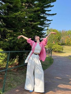 Pink Long-Sleeved Sun Protection Shirt Jacket for Women 2025 New Early Autumn Thin Outerwear Shirt with a Sense of Design and Loose Fit Top