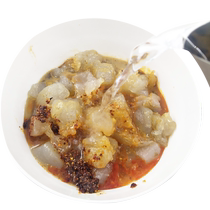 Jilin City Old Lady Fried Powder Fried Powder Dalian Braised SPECIALTY SNACK RAW POWDER BLOCK WITH STOCK 335g * 5 Bag