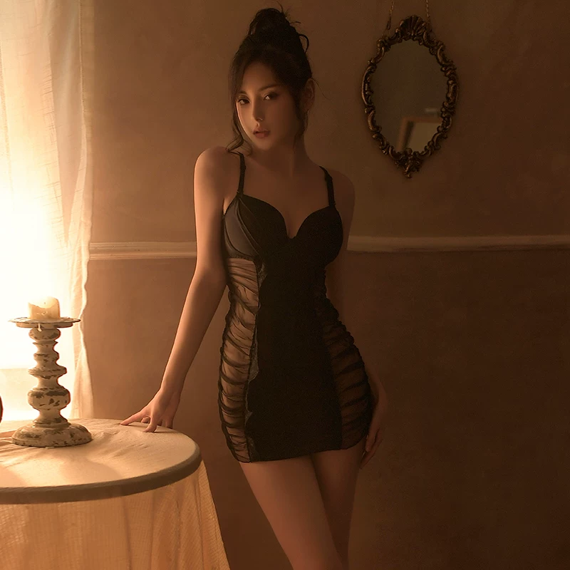 Сексуальный пижама, белье, колготки, униформа, slip dress, акцент на бёдрах