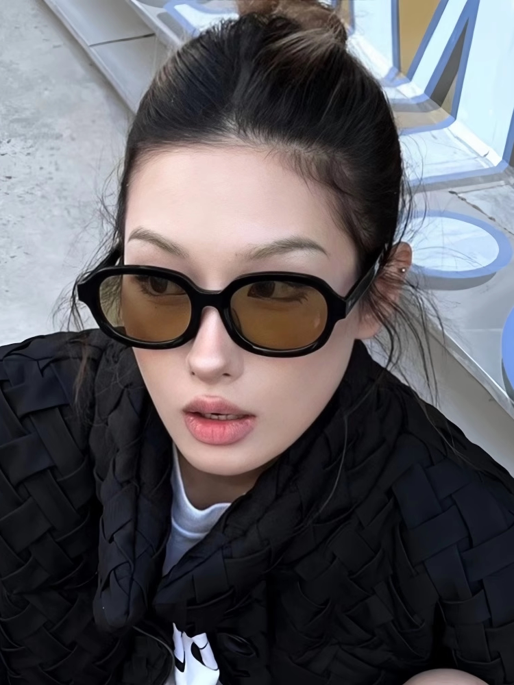 retro brown sunglasses – classic uv protection eyewear for men & women