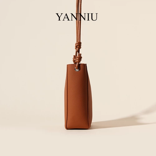 岩牛 Yanniu2025 Новая сумка для мобильного телефона с одной плечой поперечной складывание легкая роскошная ниша высококачественная картофель фри-сумка YN3334