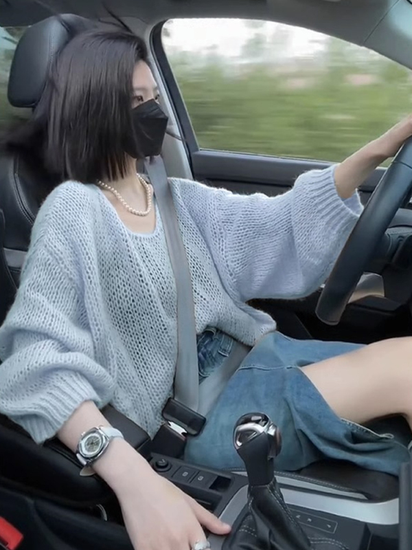 Blue Round-Neck Hollow-Out Knit Sweater for Women, 2026 Autumn and Winter New Style, Lazy Style Soft Sweater, Long-Sleeve Blouse Top Blue Round-Neck Hollow-Out Knit Sweater for Women, 2026 Autumn and Winter New Style, Lazy Style Soft Sweater, Long-Sleeve Blouse Top
