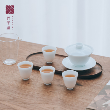 In spite of his flaws In children with fragrance suit of kung fu tea sets tureen tea cups with a complete set of tea cups