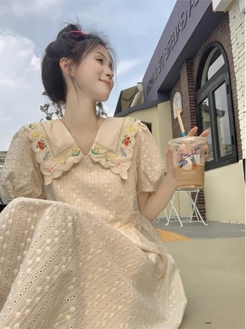 Fat MM extra large size 300 pounds sweet embroidered lapel dress short-sleeved for women summer waist slimming mid-length A-line skirt