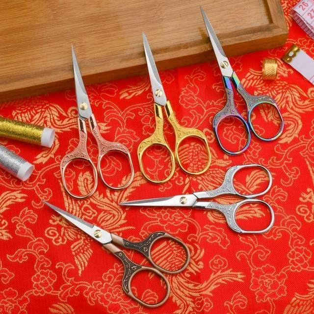 German Alloy Plum Blossom Embroidery Scissors, Small Scissors, Stationery Scissors, Thread Cutting Scissors, Handmade Paper-Cutting Scissors, Household Scissors with Sharp Pointed Tips