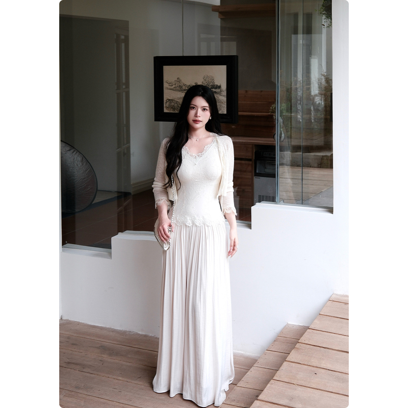 Nuomizi [Memorial Night] French Retro Sexy Lace Patchwork V-Neck Long Dress Evening Gown Strap Dress