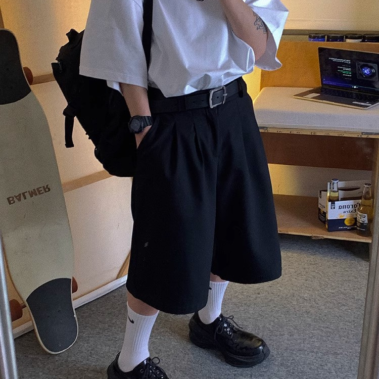 Black Suit Shorts for Men, New Summer Style, Super Loose and Crisp, Japanese College Style, Solid Color Five-Point Pants for Outfit Black Suit Shorts for Men, New Summer Style, Super Loose and Crisp, Japanese College Style, Solid Color Five-Point Pants for Outfit