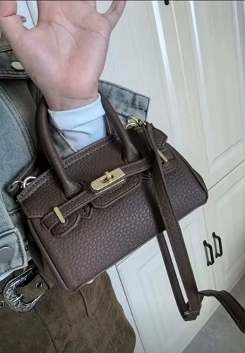 Демисезонная ретро платиновая трендовая модная сумка через плечо, в американском стиле