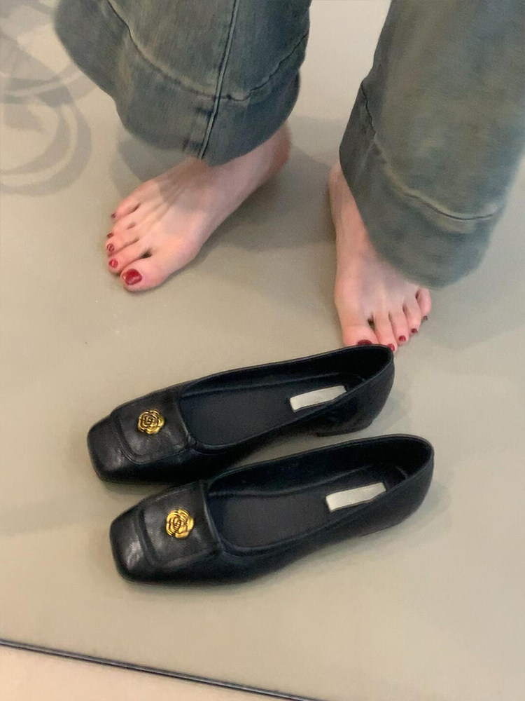 Sheepskin Version~ Classic Camellia Slip-On Flats for Women, Square Toe, Retro Style, Genuine Leather, Versatile Flat Shoes