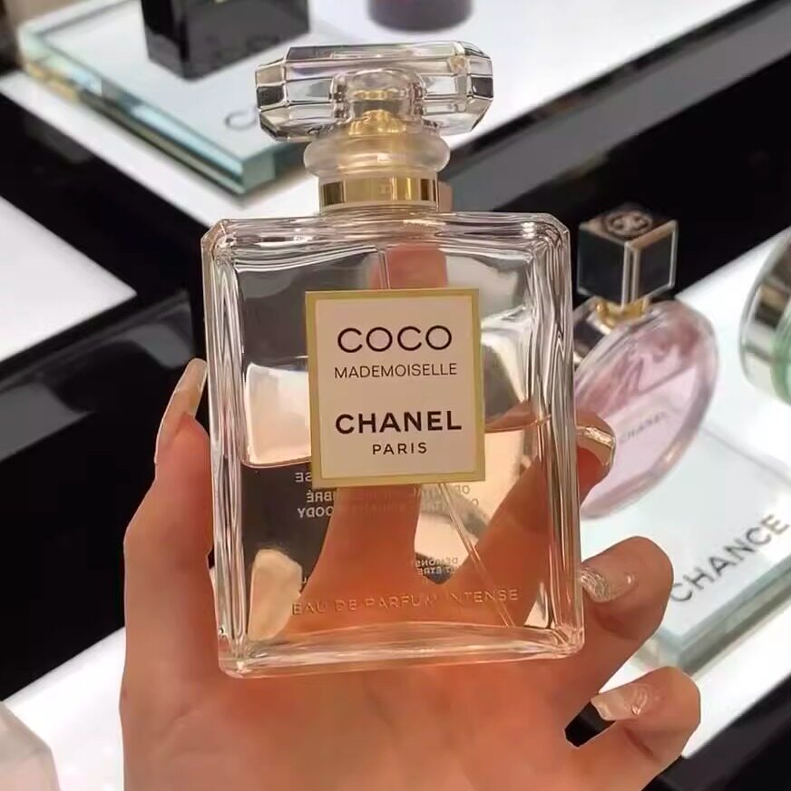 香奈儿COCO小姐摩登黑版：一瓶承载女性力量的神秘芬芳_香水_淘宝美妆网