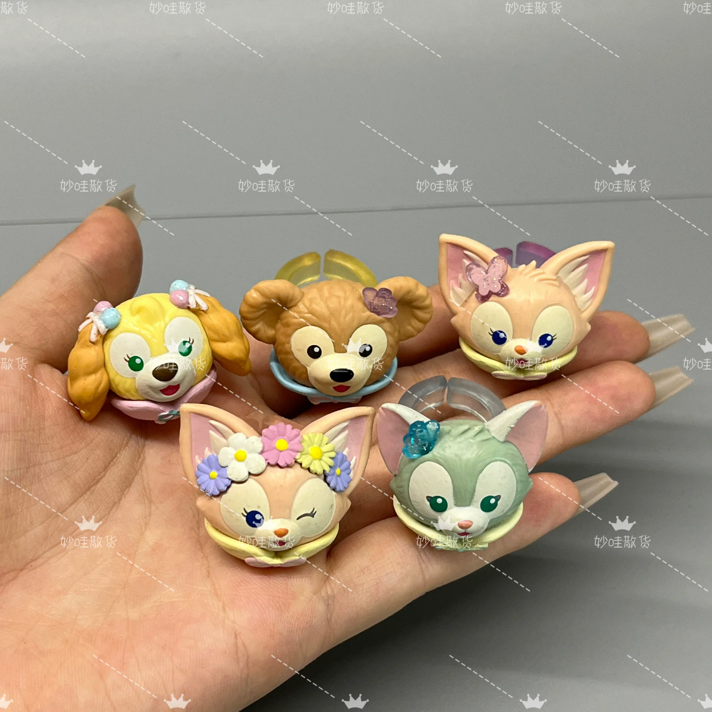 Подлинная оптовая серия колец Tokyo Disney весна Пасха Blind Box Лина Белль Дavis? Нет, переведем аккуратно: "Лина Белль Даффи"?"