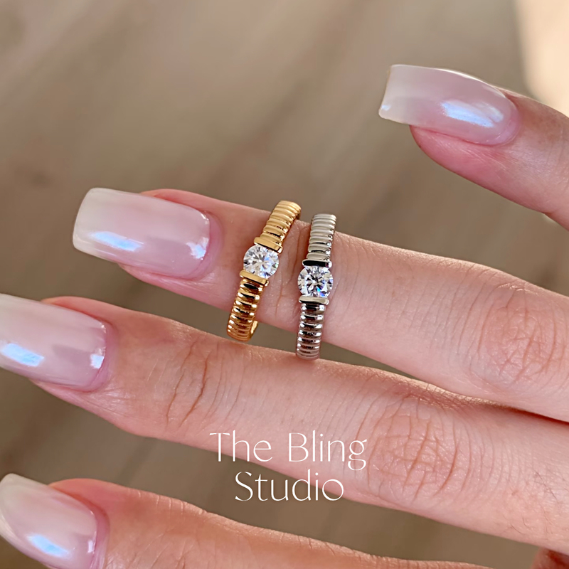 S925 Sterling Silver Sparkling Satin Diamond Plain Band Ring, Light Luxury Vintage High-End Index Finger Ring, Hot-Selling Item S925 Sterling Silver Sparkling Satin Diamond Plain Band Ring, Light Luxury Vintage High-End Index Finger Ring, Hot-Selling Item