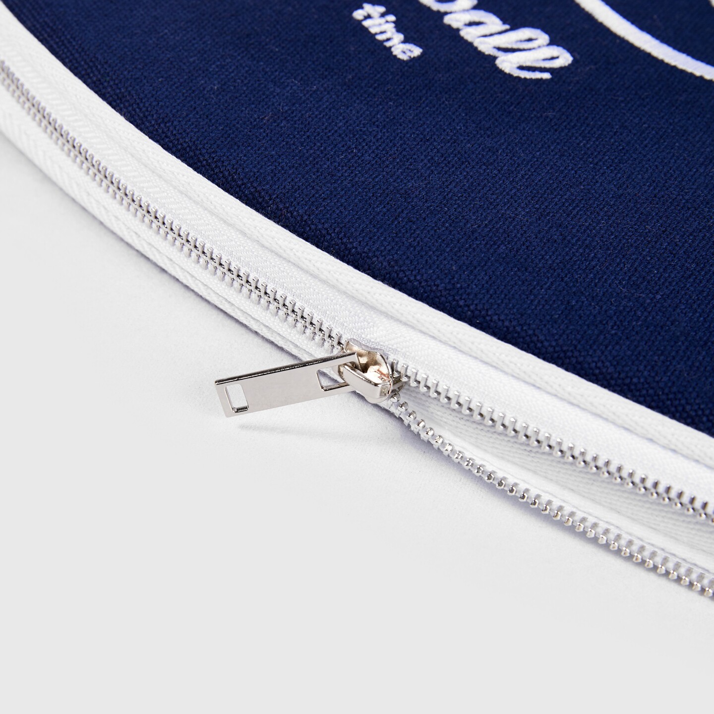 OMG! Your Tennis Racket Needs This Cute Freshball Protection Bag! - Detail image 4