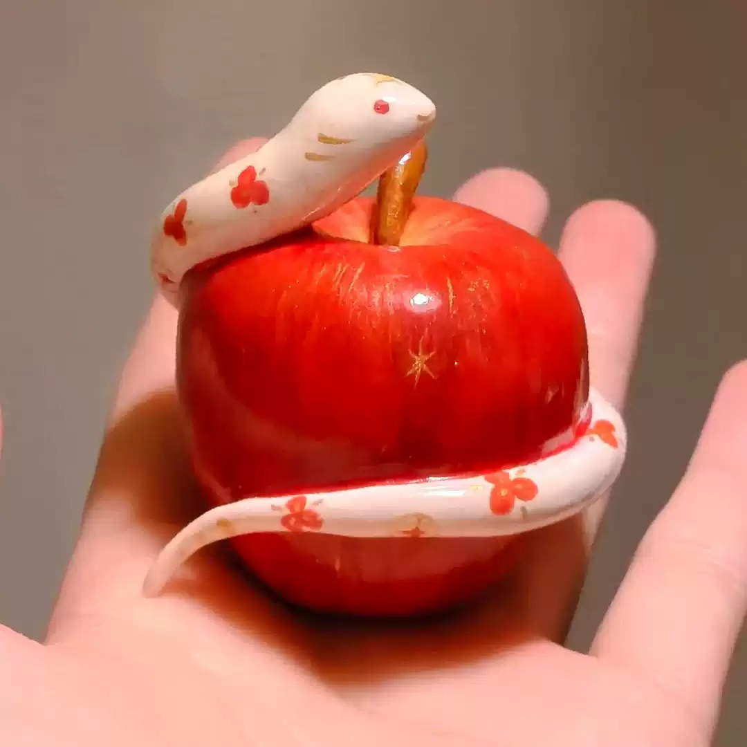 欲望之蛇亚当夏娃苹果摆件贪欲禁忌禁果北欧创世神话欧洲