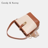 Официальный веб -сайт Candy & Kenny's High -End Texture Buckus Bucket Bag СЕМЕР 2024 Новая модная универсальная сумочка