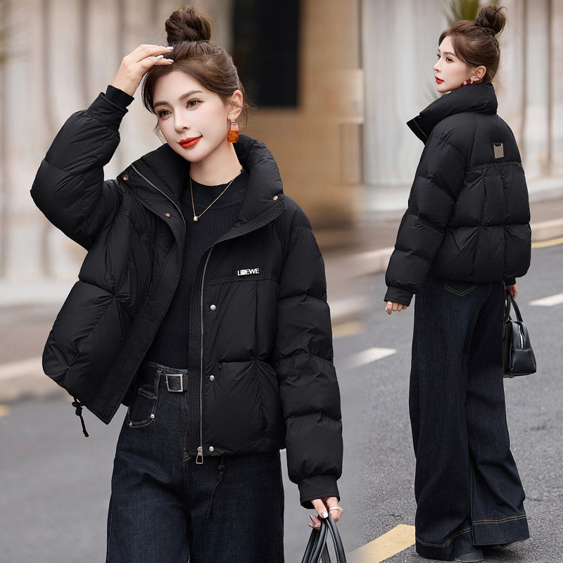 Red Stand-Collar down Jacket for Women, 2026 Winter New Style, Popular for Petite Sizes, Plus-Size, Loose-Fitting, Thickened, Warm Coat Red Stand-Collar down Jacket for Women, 2026 Winter New Style, Popular for Petite Sizes, Plus-Size, Loose-Fitting, Thickened, Warm Coat