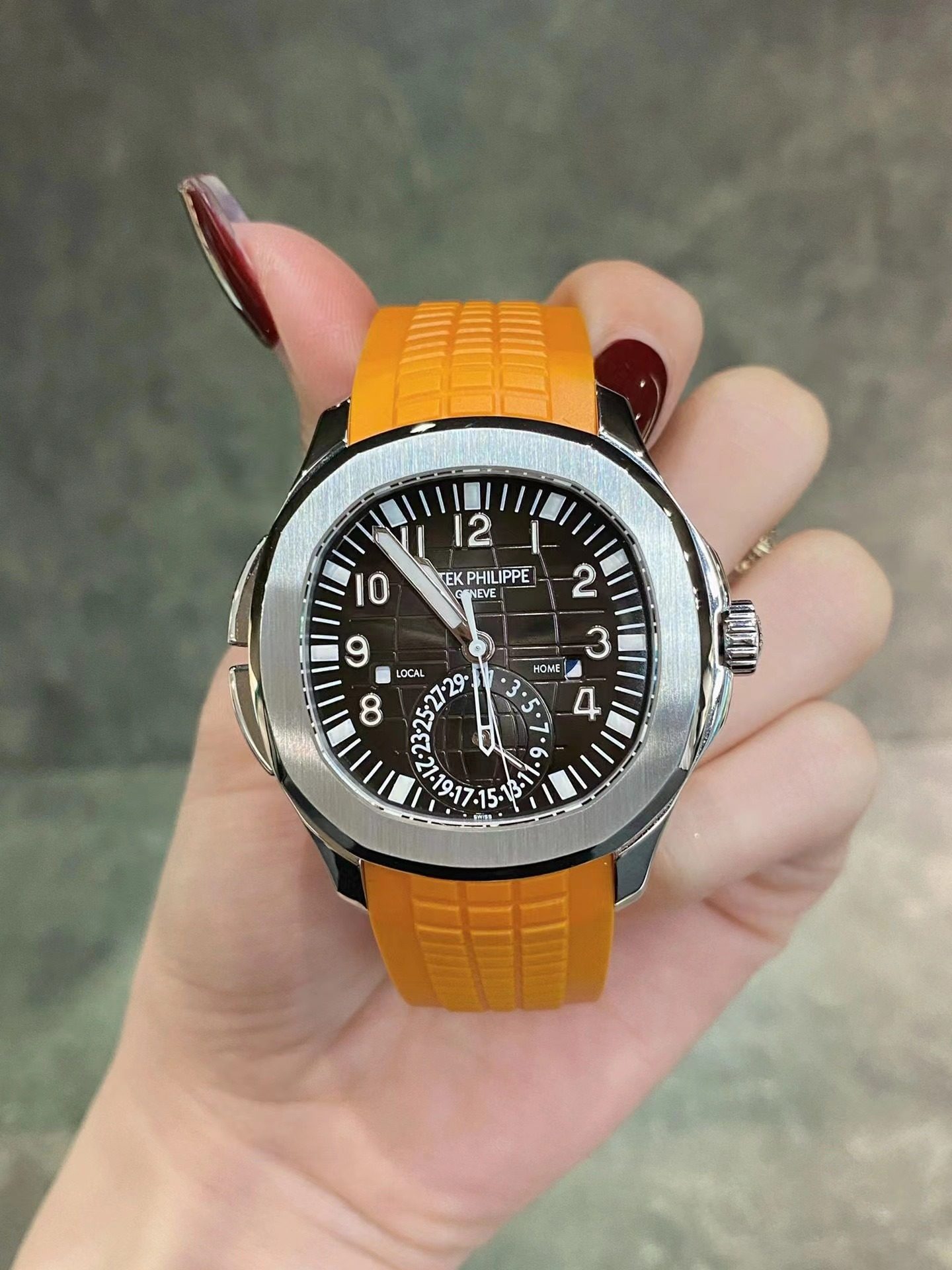 The bespoke watch custom PP wristwatch traveller equipped with 9015 movement fully automatic mechanical watch