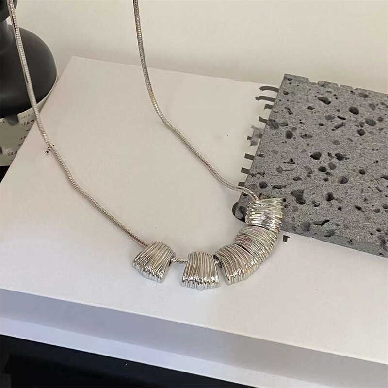 Niche Design, Elegant Medieval Silver Square Necklace, Exaggerated Stylish, Cold Style, Accessible Luxury, Creative Sweater Chain, Short Style Niche Design, Elegant Medieval Silver Square Necklace, Exaggerated Stylish, Cold Style, Accessible Luxury, Creative Sweater Chain, Short Style