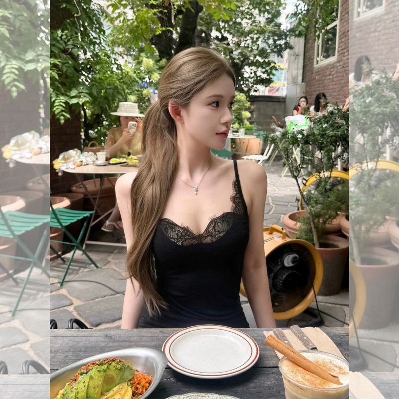 Purely Sensual Lace Patchwork Camisole for Women, New Autumn and Winter Style, High-End, Beautiful Back, Slim Fit, Stunning Inner Wear Top