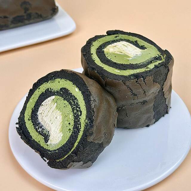 Black Gold Matcha Jasmine Animal Cream Sauce Handmade Sandwich Cake Freshly Made Dessert Cake Ready-To-Eat Breakfast