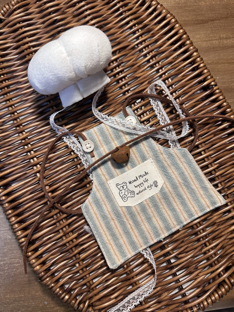 [Ready Stock] Baby Accessories Apron Chef Hat Little Red Book Same Style Cute Handmade Accessories for Cats and Dogs